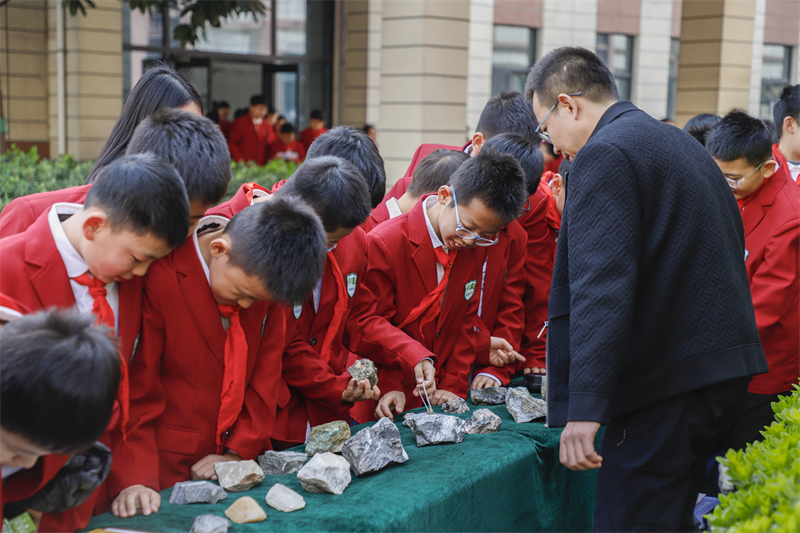 “争做秦岭生态保护卫士”主题科普活动.jpg